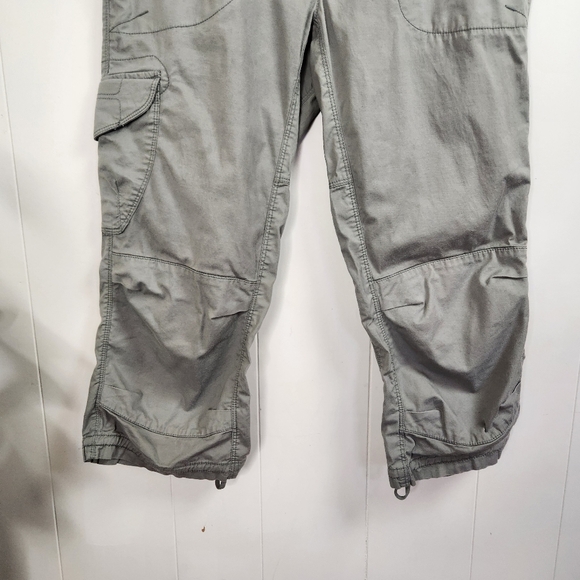 The North Face Gray Capri Cropped Pants Hiking Summer Outdoors Womens size 6 - Picture 4 of 11